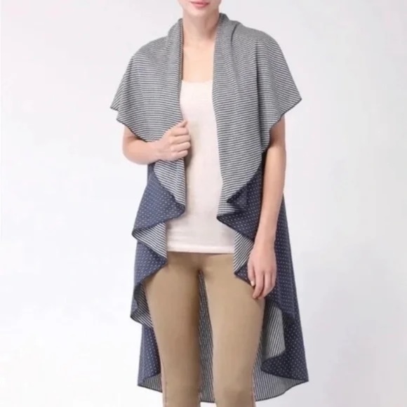 Demdaco Navy Stripe & Dot Reversible Wrap - Picture 2 of 5